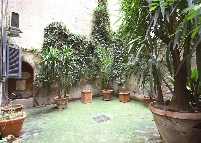 Navona Large 1br House Rzym