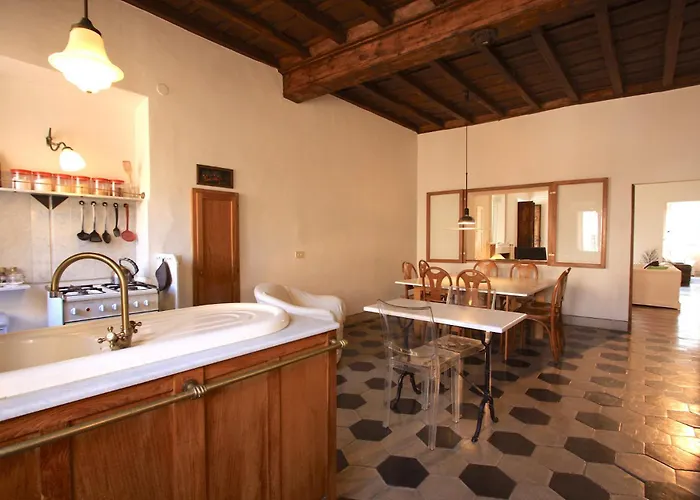Navona Large 1br House Apartament *
