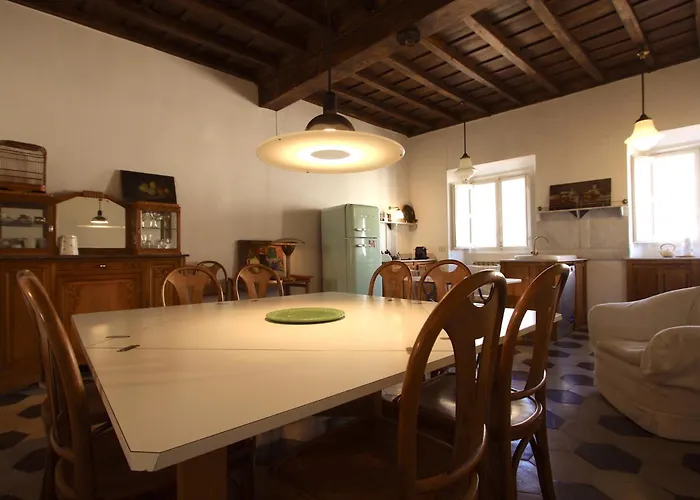 Navona Large 1br House *